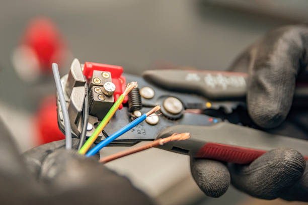 Affordable Emergency Electrician in IL